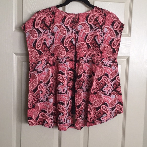 Express Tie Back Top. Size M. NWT - Picture 4 of 6